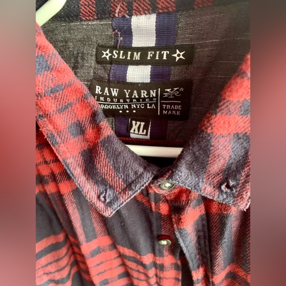 URBAN PLANET Men’s Slim Fit Button-Down Shirt Plaid Red Size XLarge - Picture 2 of 6